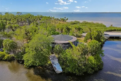 10501 Pine Island Drive Weeki Wachee FL 34607