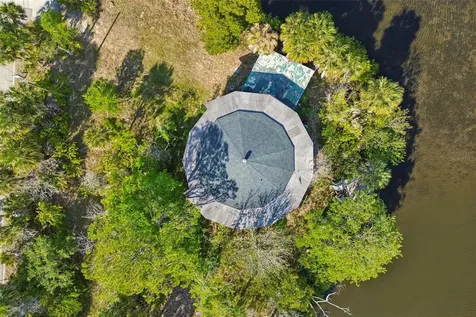 10501 Pine Island Drive Weeki Wachee FL 34607