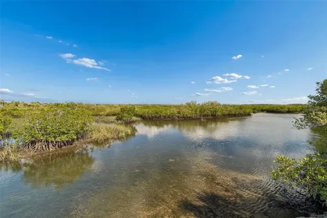 10501 Pine Island Drive Weeki Wachee FL 34607