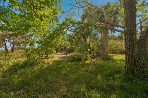 10501 Pine Island Drive Weeki Wachee FL 34607