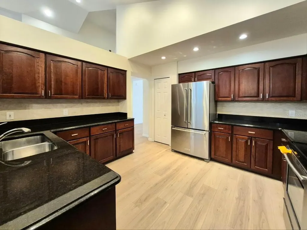 2214 Green Oaks Lane Tampa FL 33612