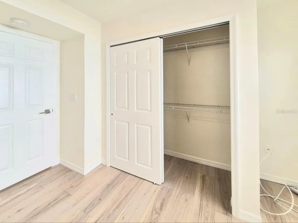 2214 Green Oaks Lane Tampa FL 33612