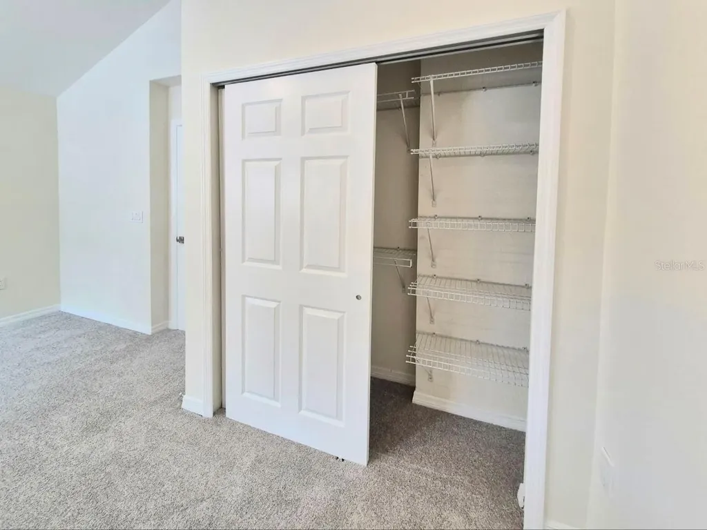2214 Green Oaks Lane Tampa FL 33612