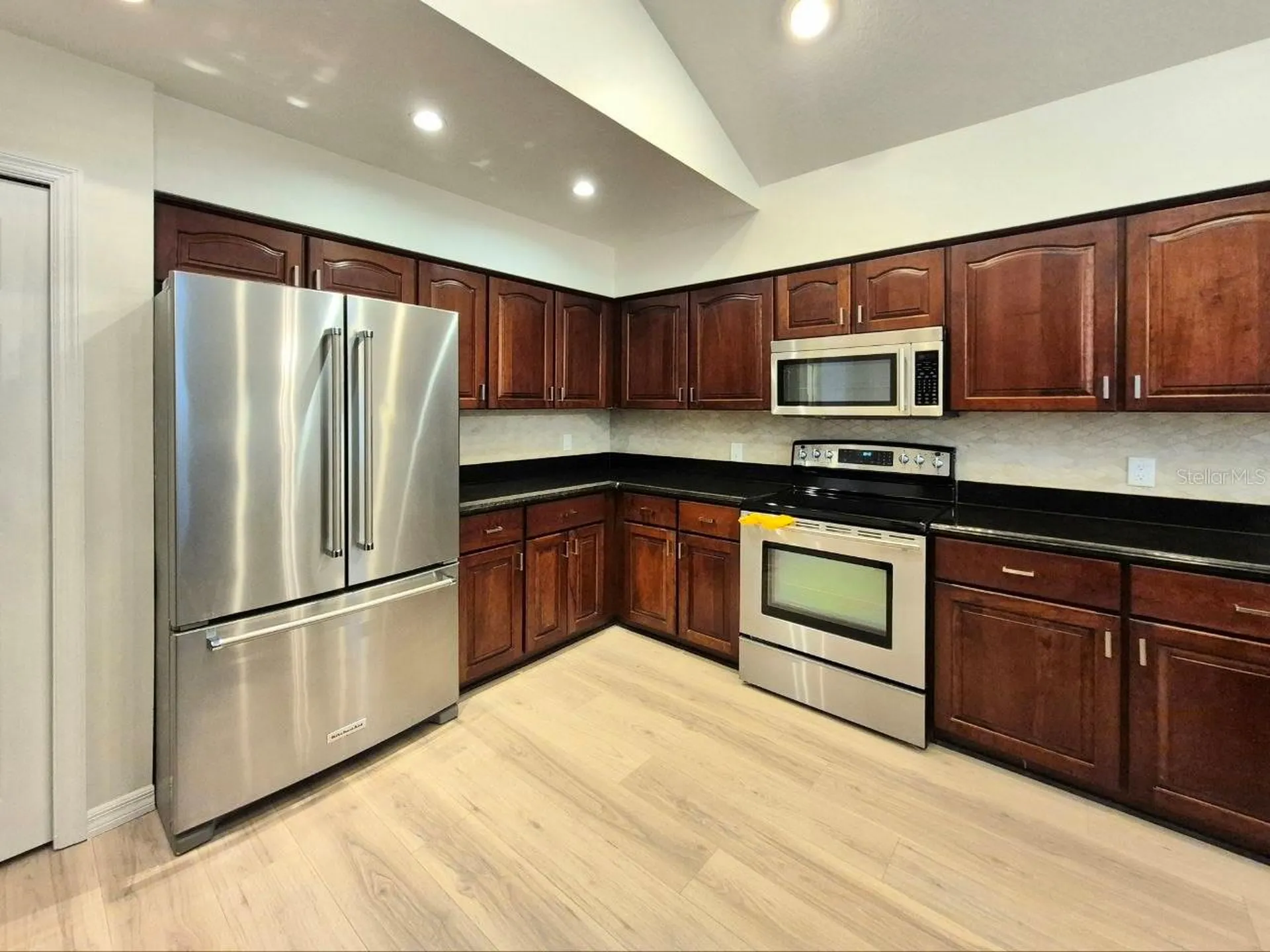 2214 Green Oaks Lane Tampa FL 33612
