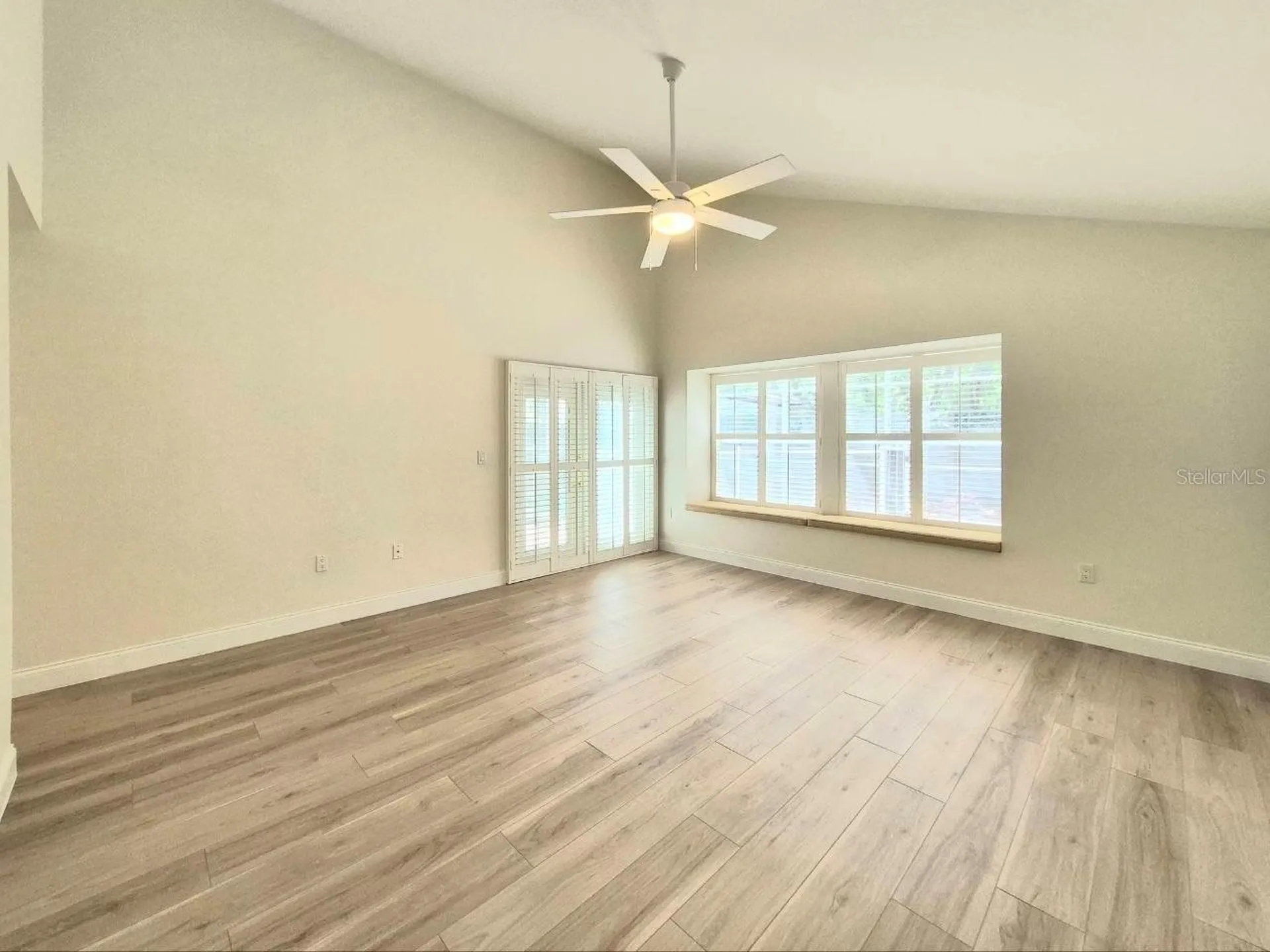 2214 Green Oaks Lane Tampa FL 33612