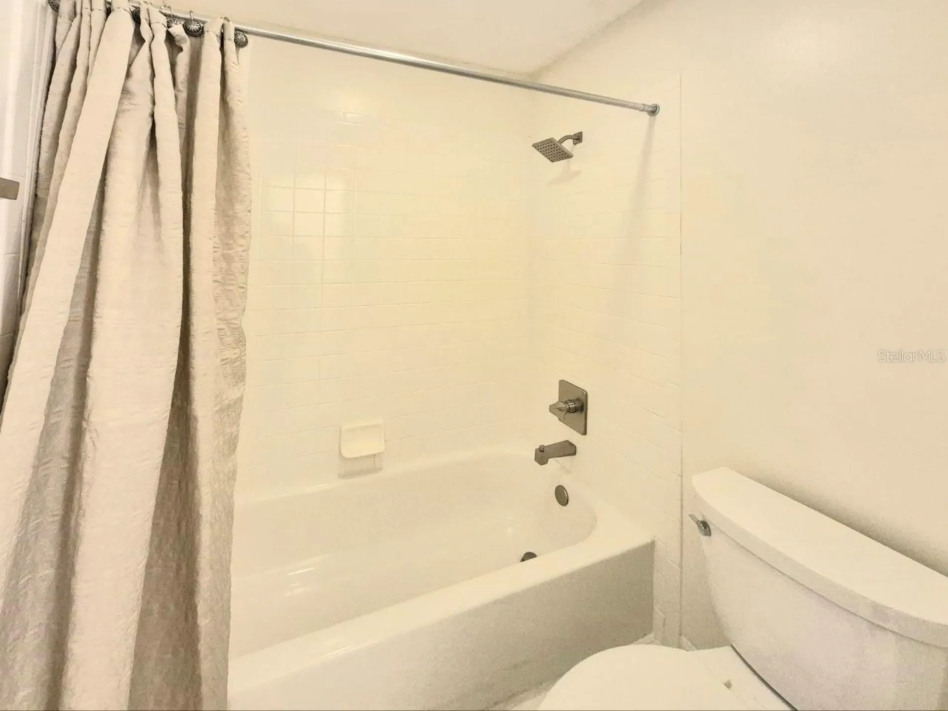 2214 Green Oaks Lane Tampa FL 33612