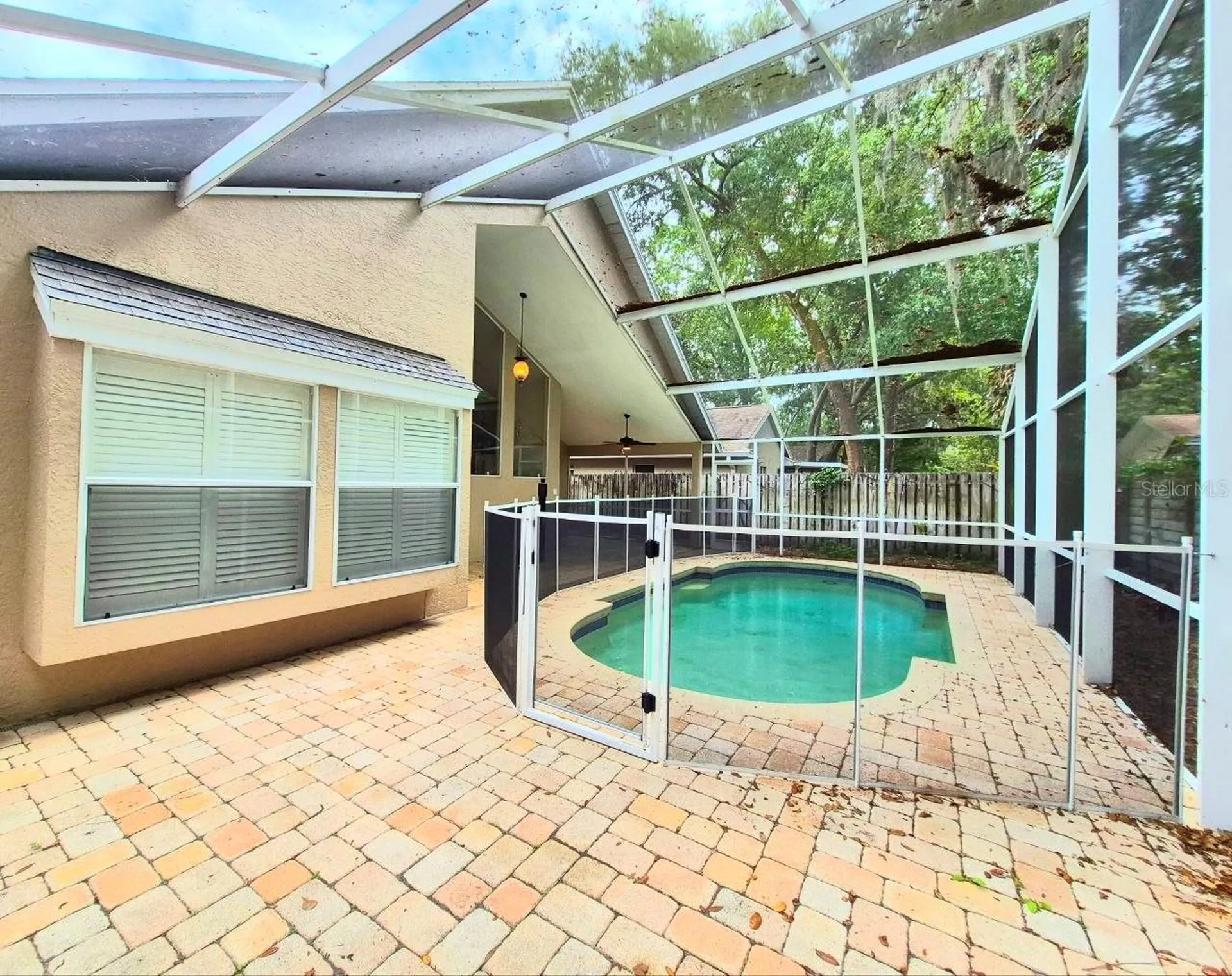 2214 Green Oaks Lane Tampa FL 33612