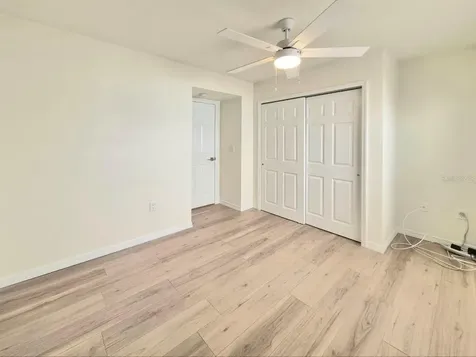 2214 Green Oaks Lane Tampa FL 33612