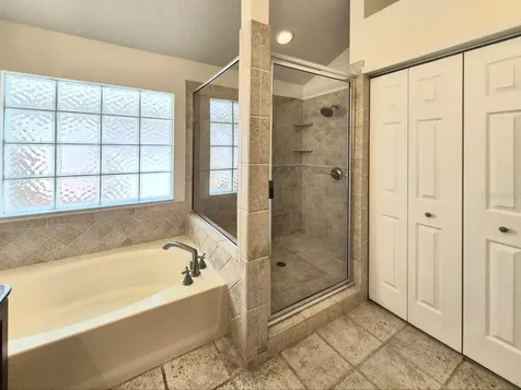 2214 Green Oaks Lane Tampa FL 33612