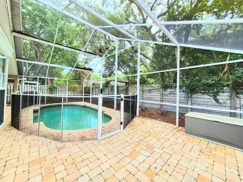 2214 Green Oaks Lane Tampa FL 33612