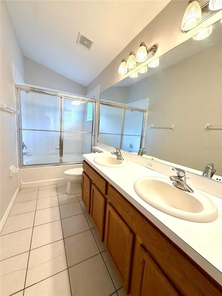 10450 Lucaya Drive Tampa FL 33647