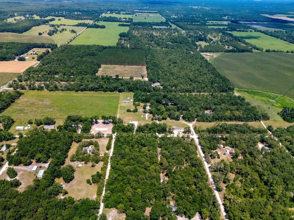 102 Pl/nw 25 Court NW Branford FL 32008