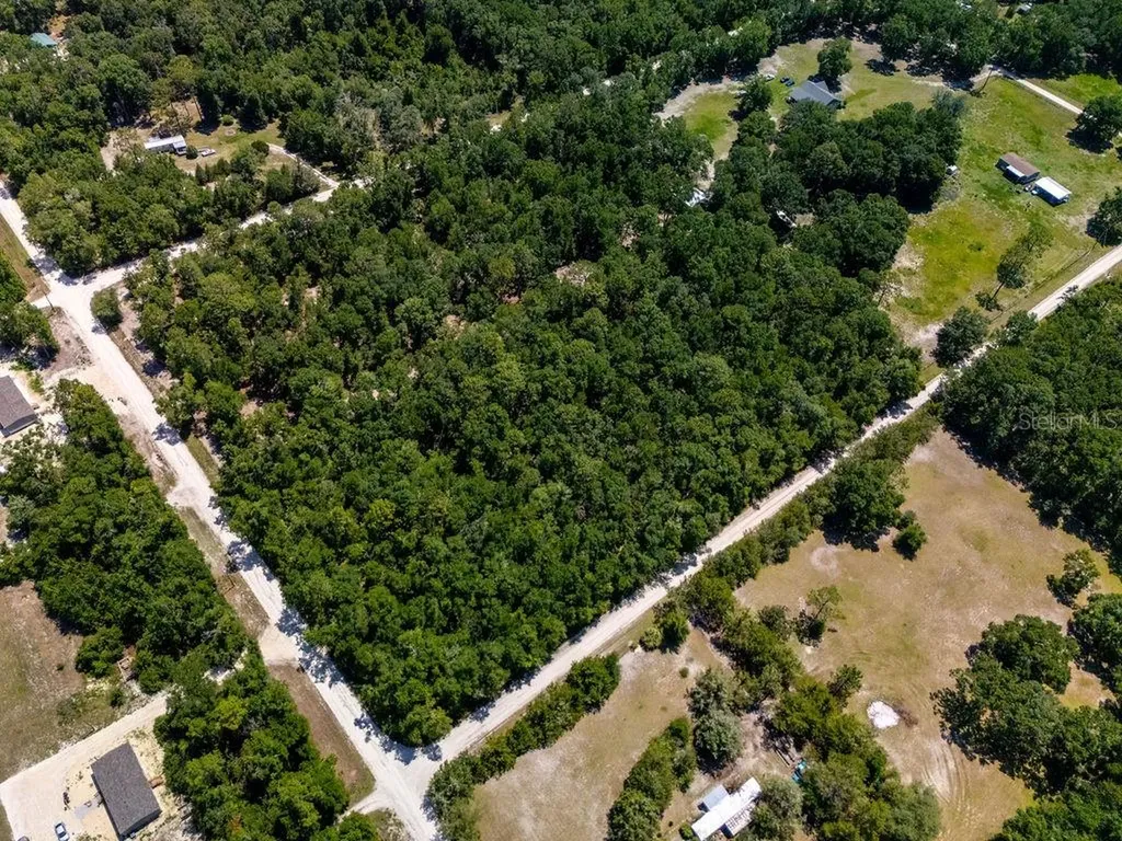 102 Pl/nw 25 Court NW Branford FL 32008