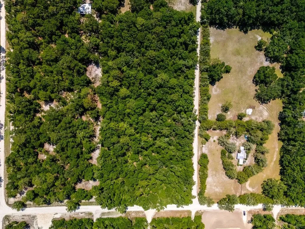 102 Pl/nw 25 Court NW Branford FL 32008
