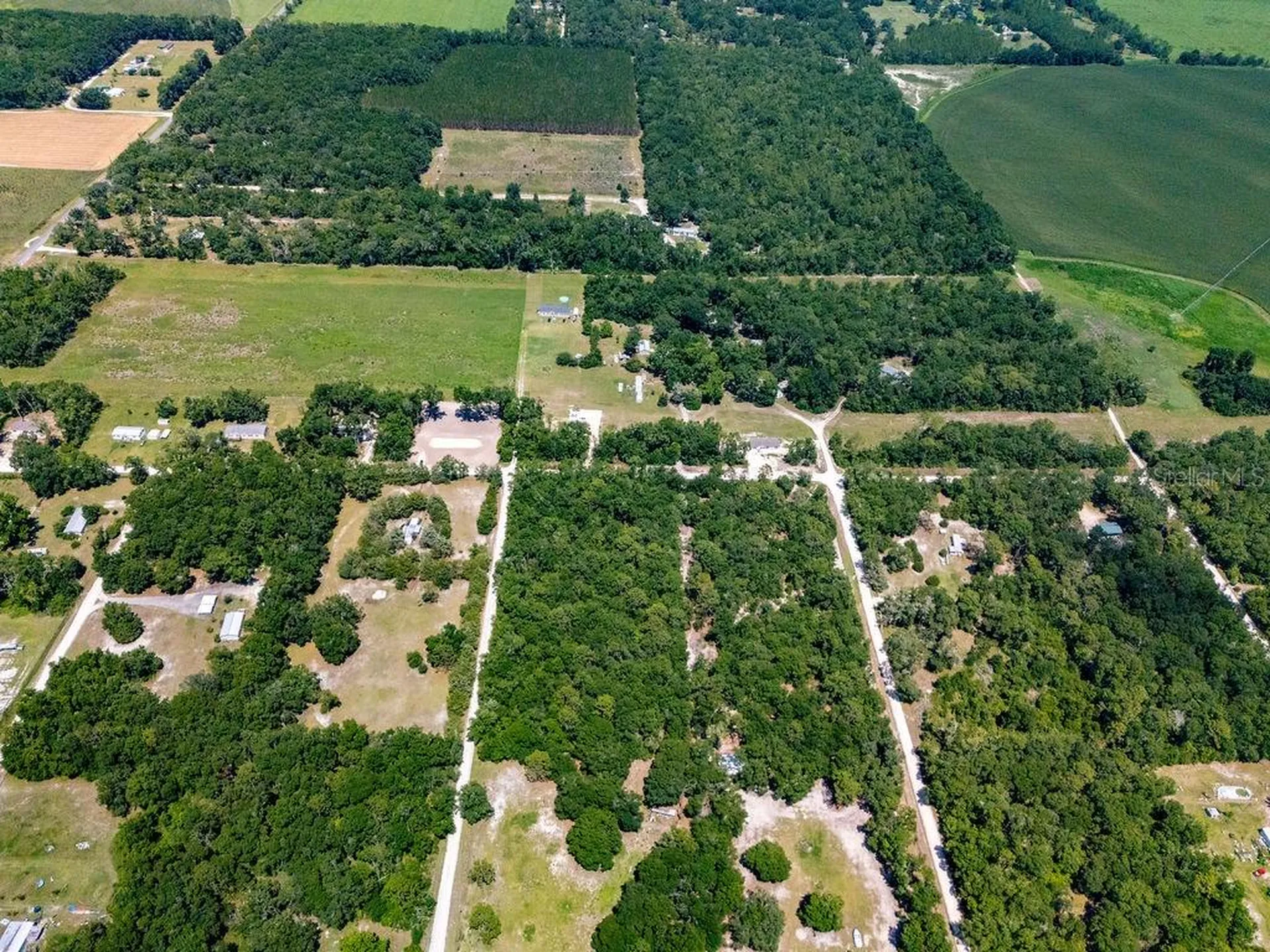102 Pl/nw 25 Court NW Branford FL 32008
