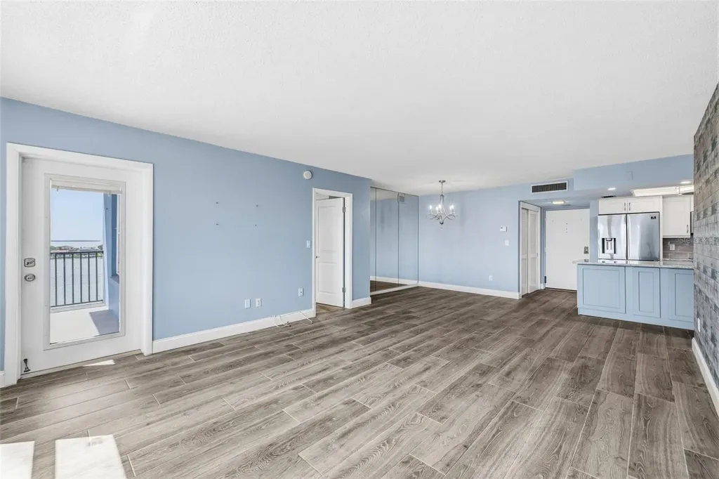 5220 Brittany Dr S St Petersburg FL 33715