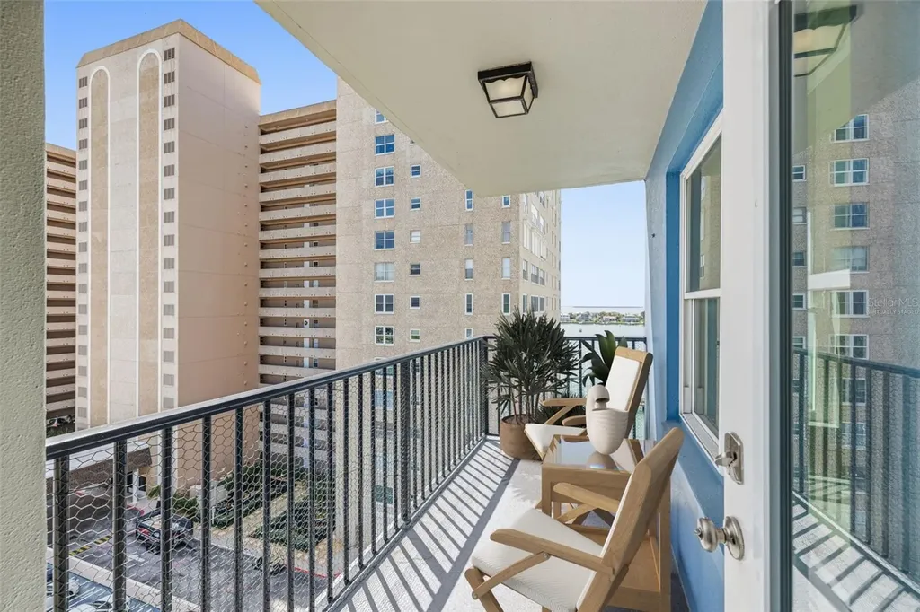 5220 Brittany Dr S St Petersburg FL 33715