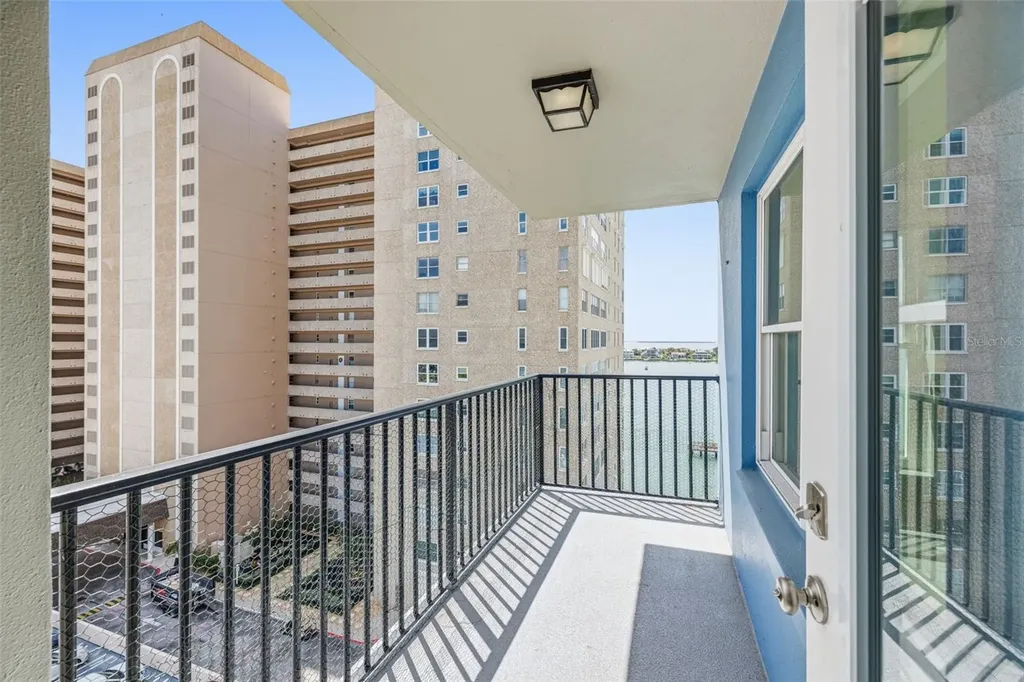 5220 Brittany Dr S St Petersburg FL 33715