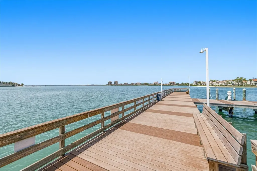 5220 Brittany Dr S St Petersburg FL 33715