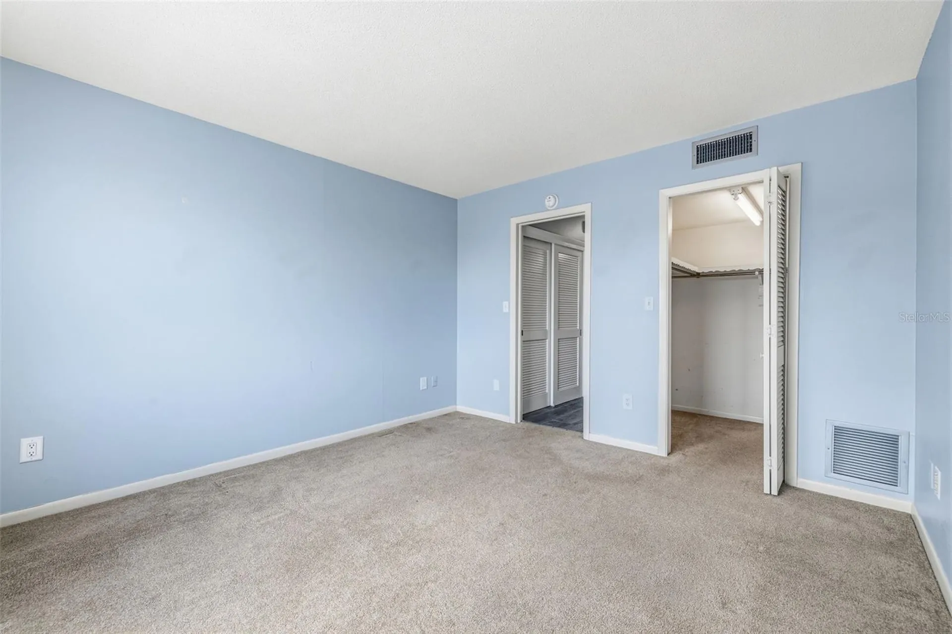 5220 Brittany Dr S St Petersburg FL 33715