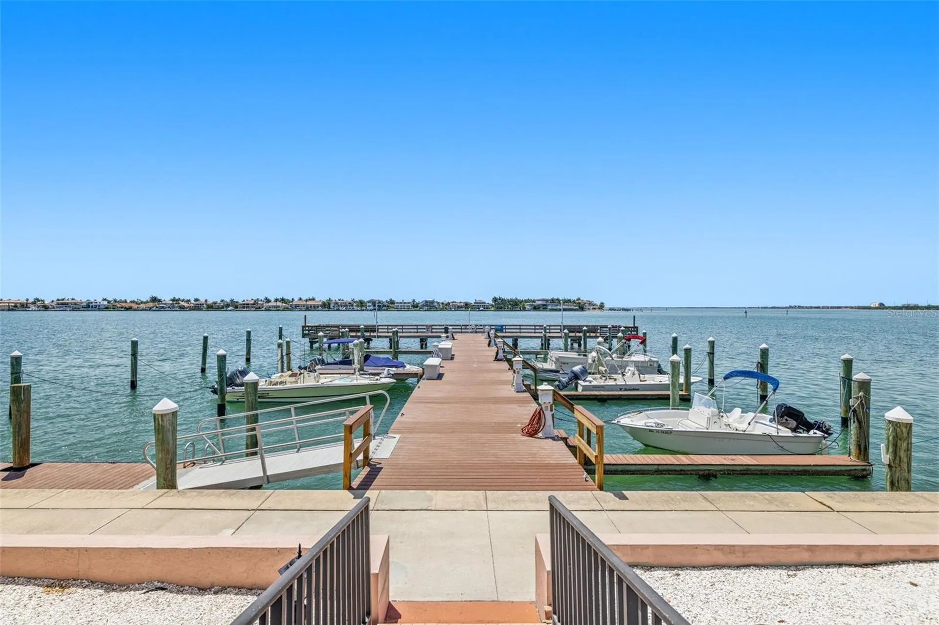 5220 Brittany Dr S St Petersburg FL 33715