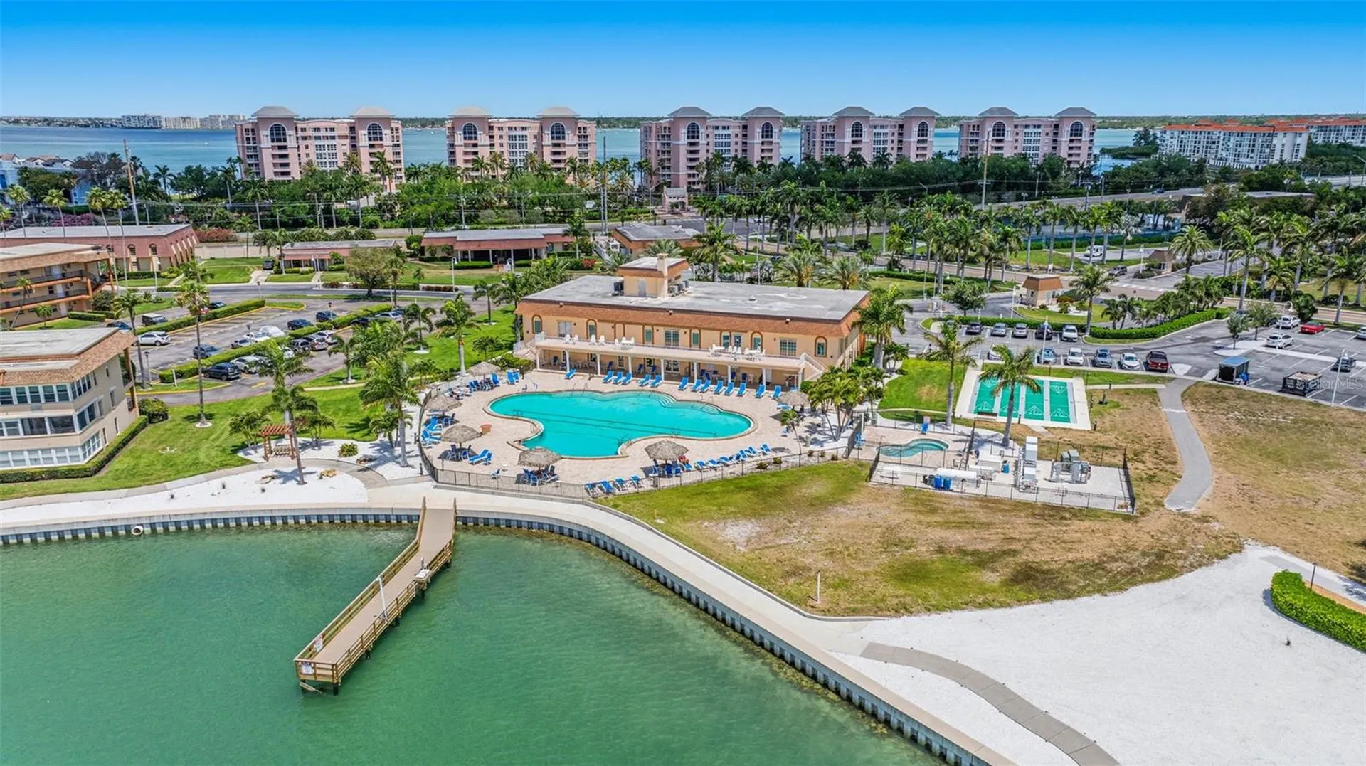 5220 Brittany Dr S St Petersburg FL 33715