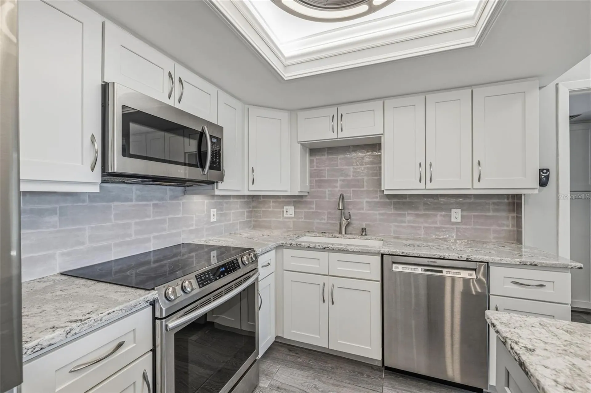 5220 Brittany Dr S St Petersburg FL 33715