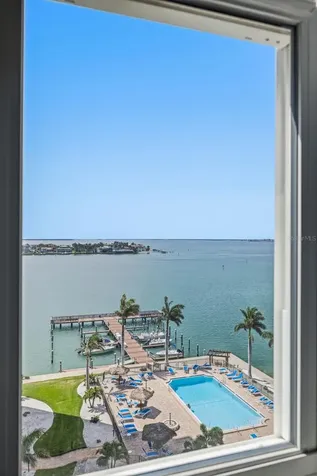 5220 Brittany Dr S St Petersburg FL 33715