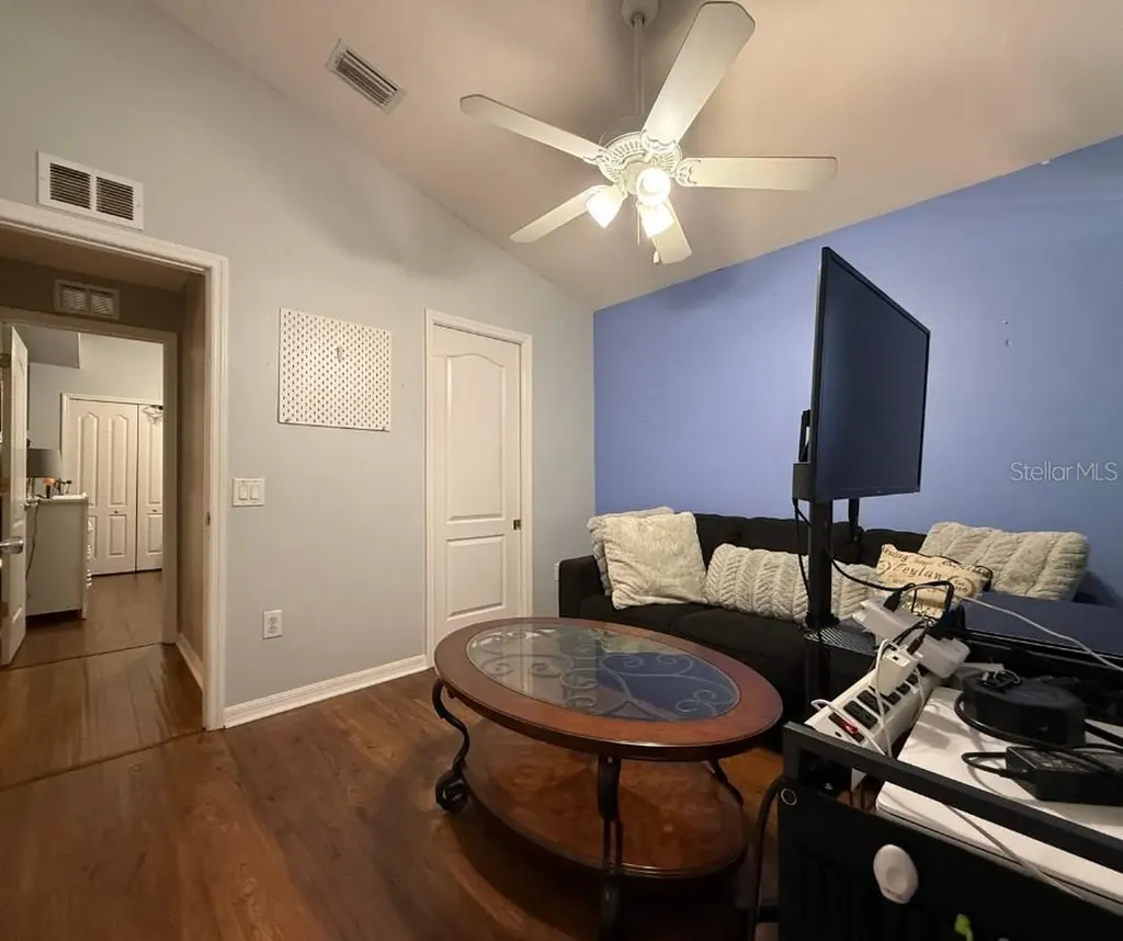 12831 Kings Lake Drive Gibsonton FL 33534