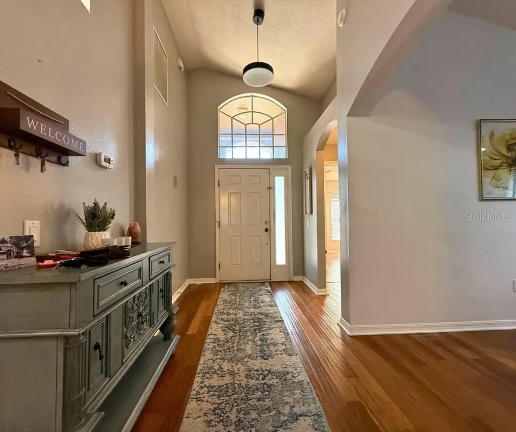 12831 Kings Lake Drive Gibsonton FL 33534