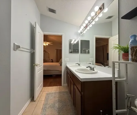 12831 Kings Lake Drive Gibsonton FL 33534