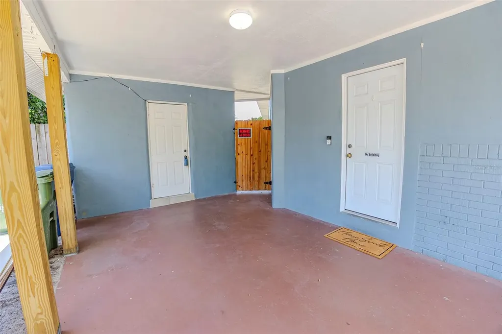 10904 N 15th Street Tampa FL 33612
