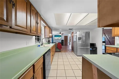 6570 Bay Shore Drive St Cloud FL 34771
