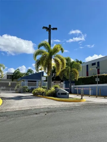 BA-25 60 Street San Juan PR 00926