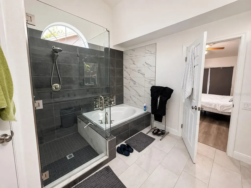 1208 Tiger Wood Court Valrico FL 33596