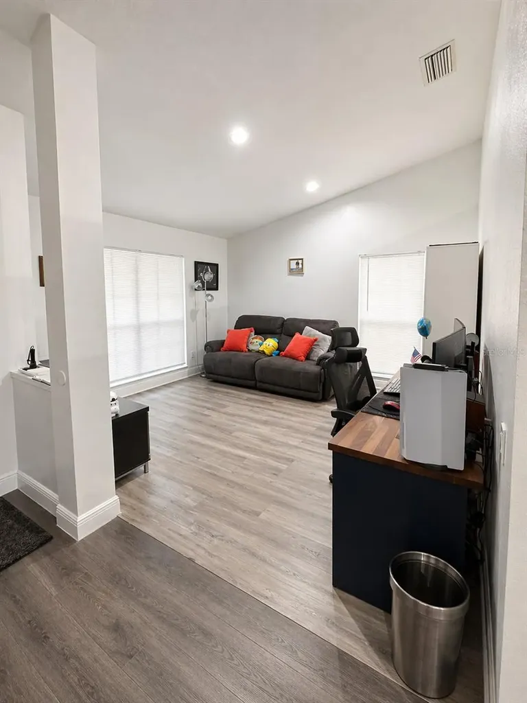 1208 Tiger Wood Court Valrico FL 33596