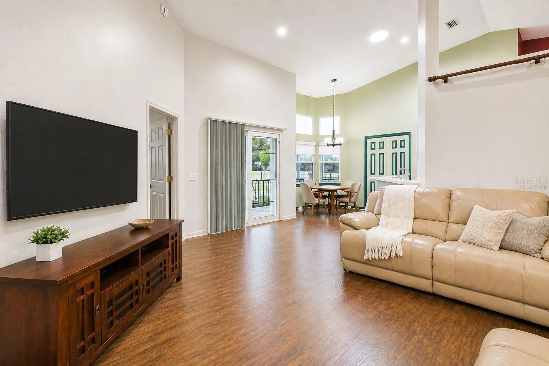 1674 Carillon Park Drive Oviedo FL 32765