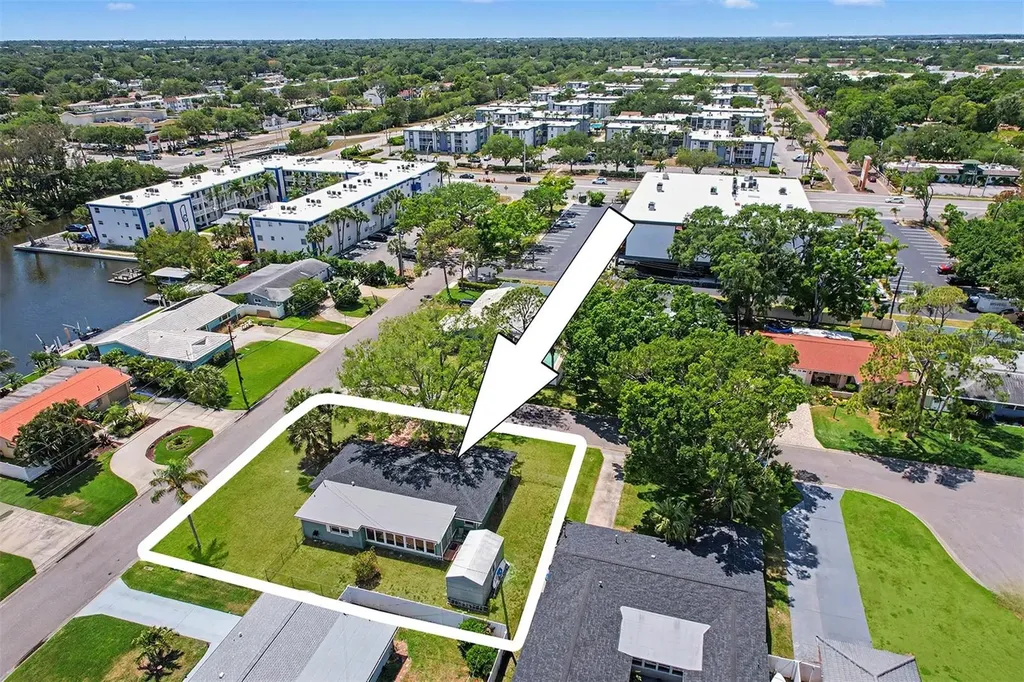 7901 3rd Street N St Petersburg FL 33702