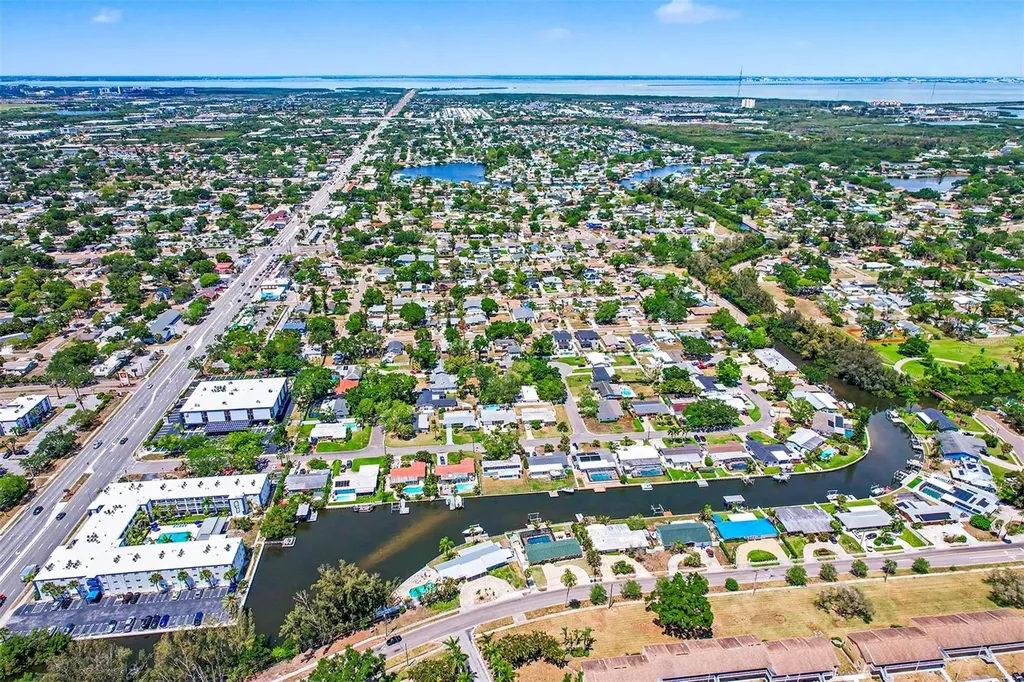 7901 3rd Street N St Petersburg FL 33702