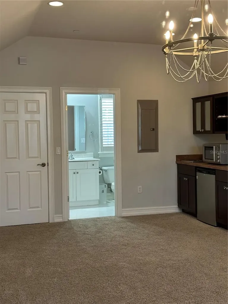 2100 Common Way Road Orlando FL 32814