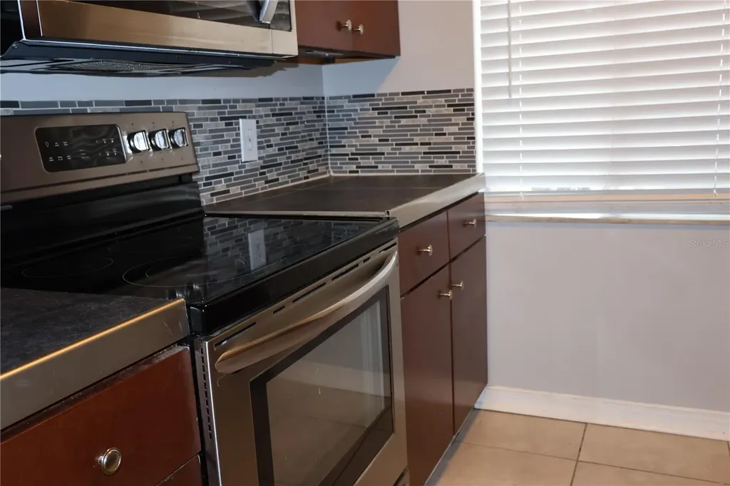 7609 Abbey Lane Tampa FL 33617