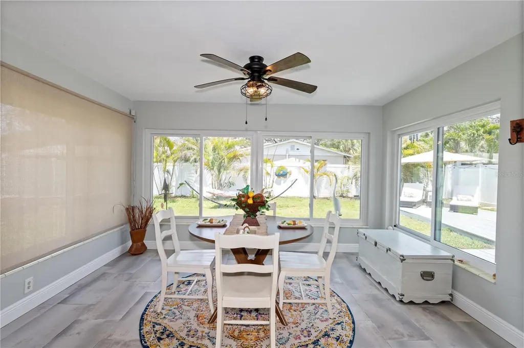 8347 41st Avenue N St Petersburg FL 33709
