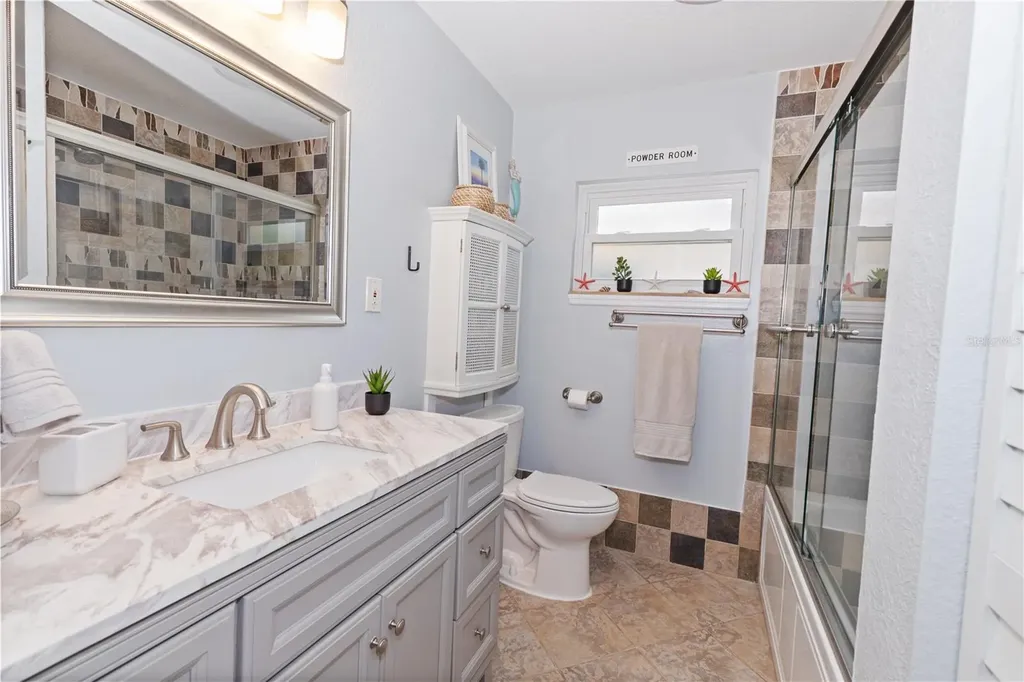 8347 41st Avenue N St Petersburg FL 33709
