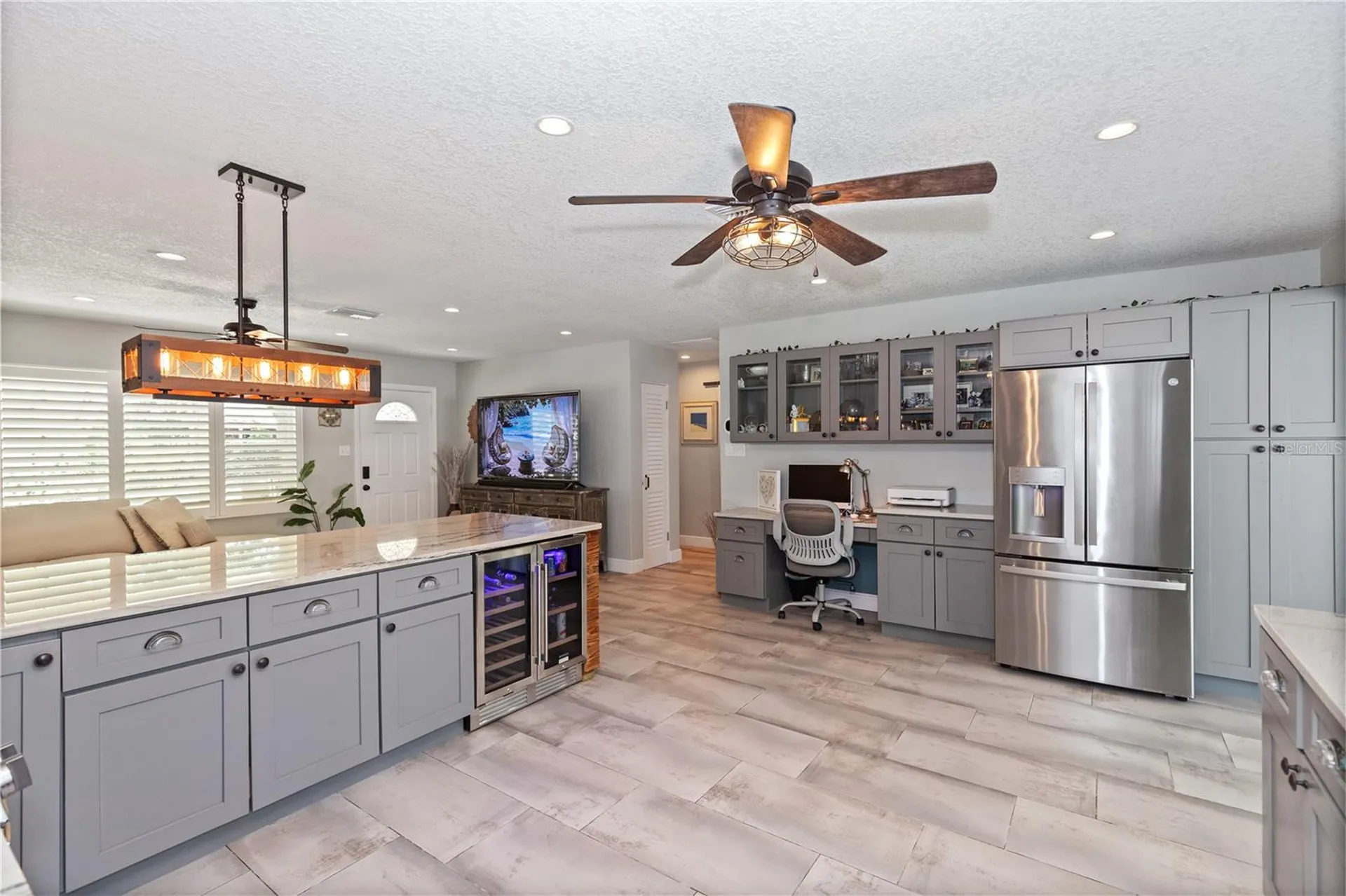 8347 41st Avenue N St Petersburg FL 33709