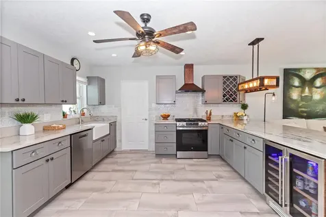 8347 41st Avenue N St Petersburg FL 33709