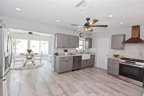8347 41st Avenue N St Petersburg FL 33709