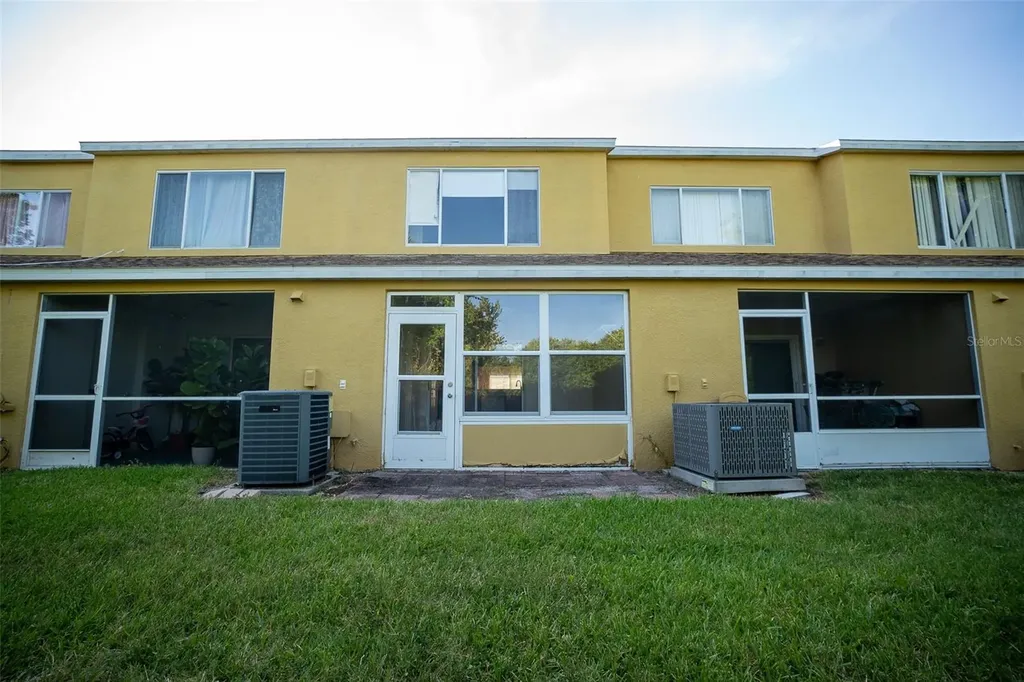 1250 Redondo Way Wesley Chapel FL 33543