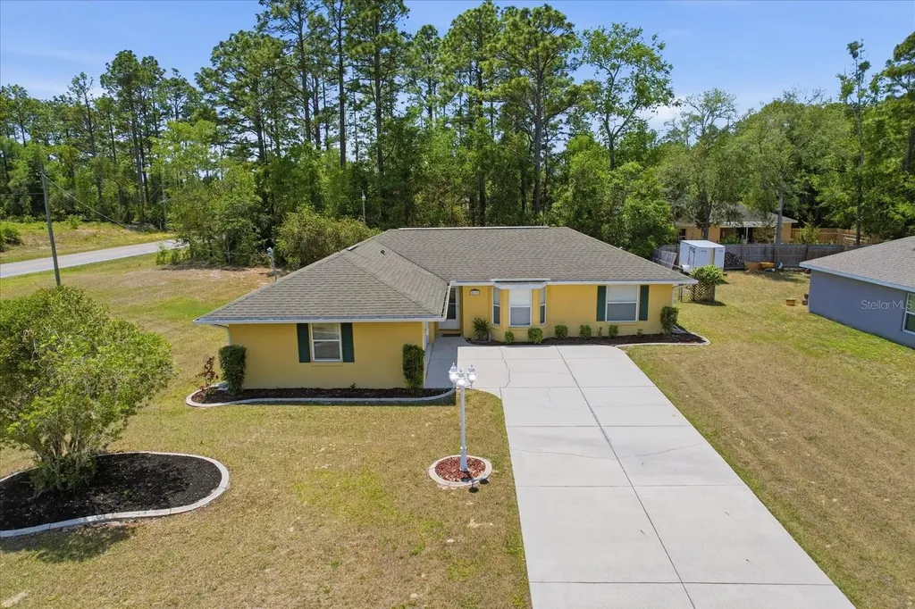 8278 N Pickinz Way Citrus Springs FL 34433