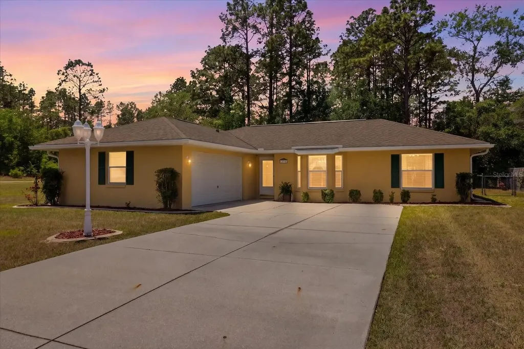 8278 N Pickinz Way Citrus Springs FL 34433