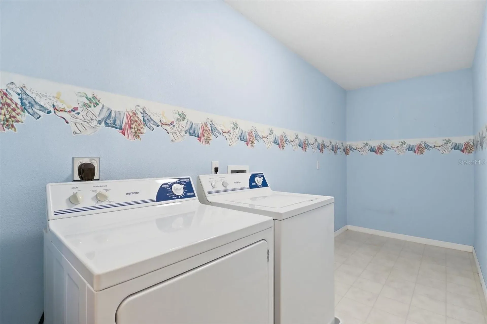 8278 N Pickinz Way Citrus Springs FL 34433
